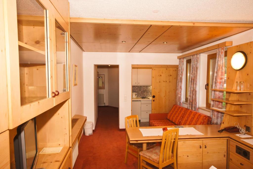 Hotel Garni Hainbacherhof Зёльден Номер фото
