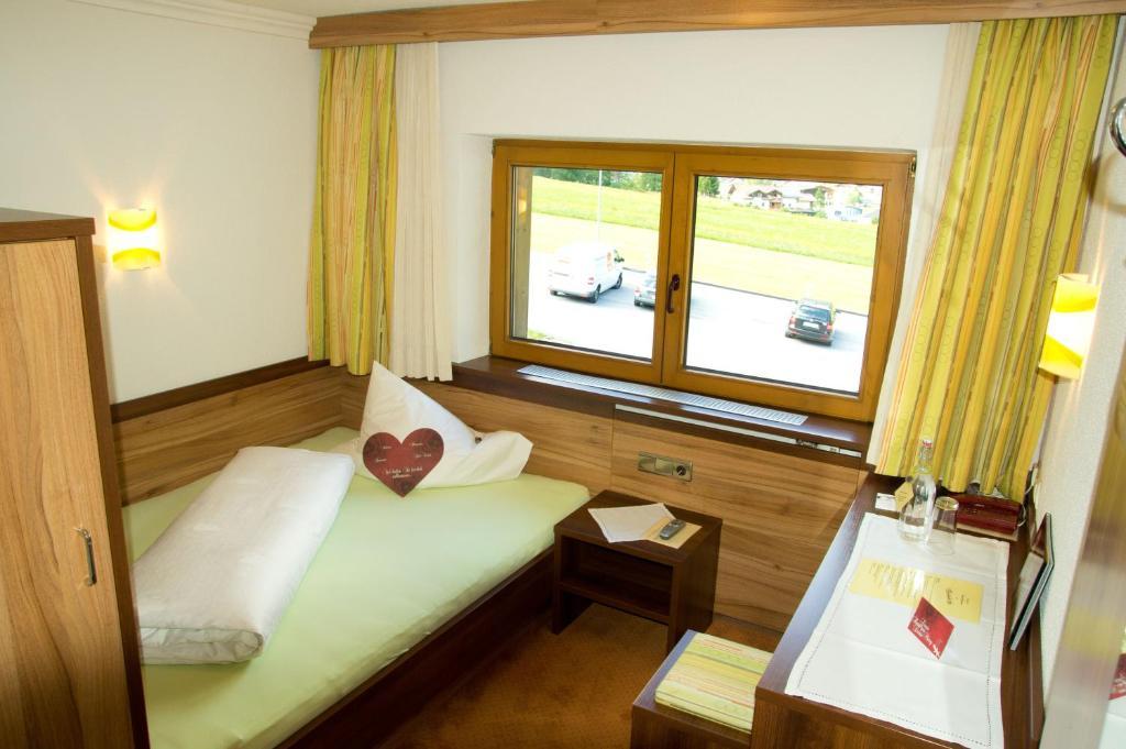 Hotel Garni Hainbacherhof Зёльден Номер фото