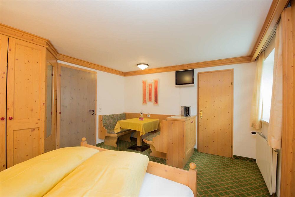 Hotel Garni Hainbacherhof Зёльден Экстерьер фото